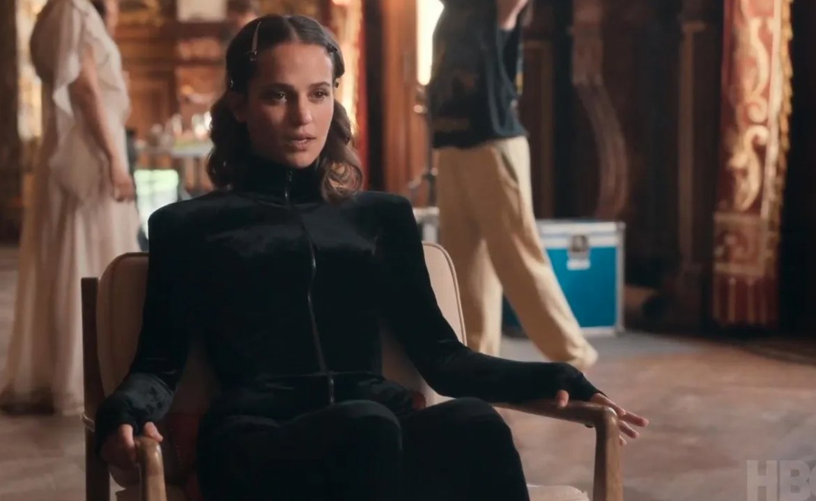 Crítica: Irma Vep, la serie de HBO Max con Alicia Vikander