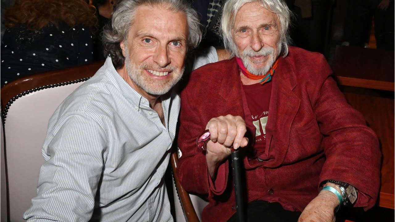 VOICI : Pierre Richard : qui est Arthur Defays,  son petit-fils mannequin et acteur ?