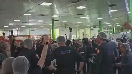 Smart Solar’da işçiler kendini fabrikaya kilitledi