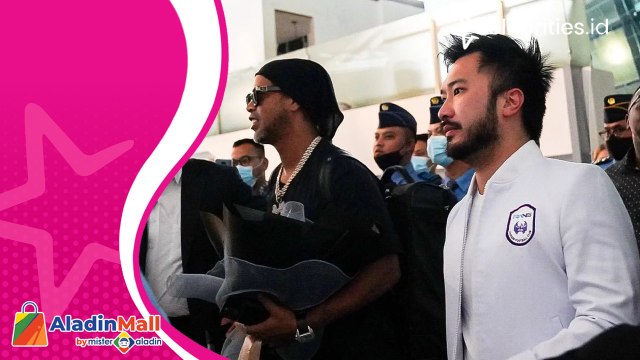Ronaldinho Tiba di Jakarta, Raffi Ahmad Langsung Menyopiri Sang Legenda