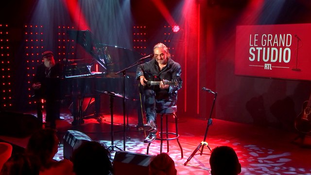 Stephan Eicher interprète Tu ne me dois rien dans Le Grand Studio RTL