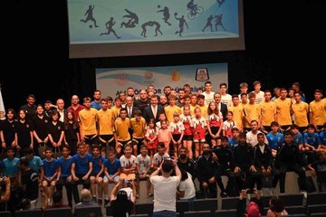 Büyükşehir Belediyeden amatör spora büyük destek