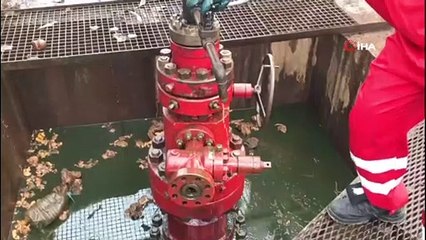 Yerin altından petrol fışkırdı! Türkiye bu görüntü ile sevince boğuldu