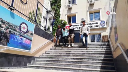 Önce ezdi, sonra tüfekle ateş açtı! Şoke olacağınız anlar kamerada