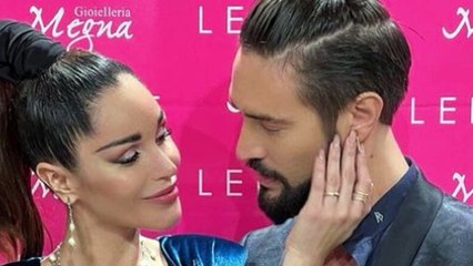 “Presto genitori”. Delia Duran e Alex Belli, l’annuncio della coppia dopo mesi turbolenti