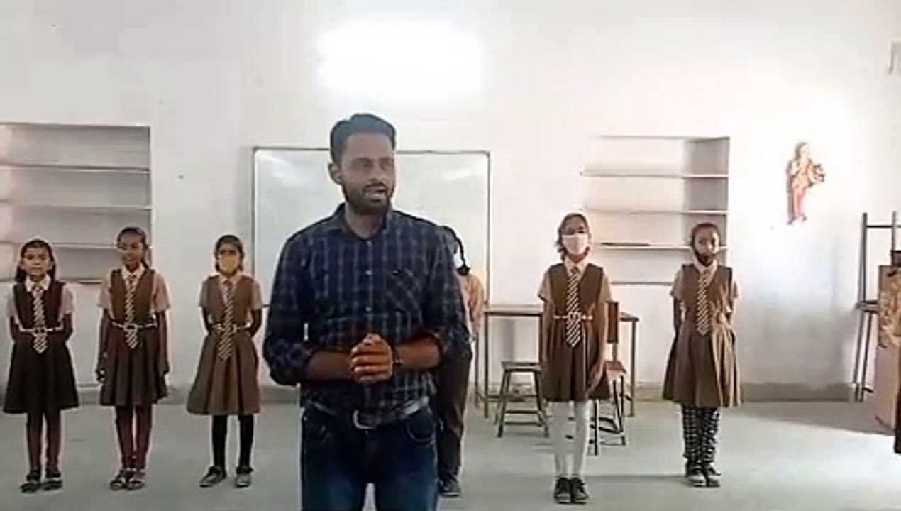 नवीन महात्मा गांधी राजकीय अंग्रेजी माध्यम विद्य...