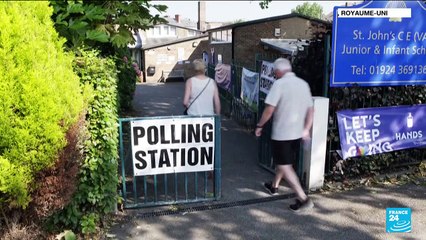 Royaume-Uni : malgré de sévères revers électoraux, Boris Johnson déterminé à continuer