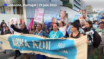 A Lisbonne, des manifestants appellent à préserver les océans