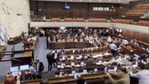 El Parlamento israelí aprueba su disolución y convoca nuevas elecciones