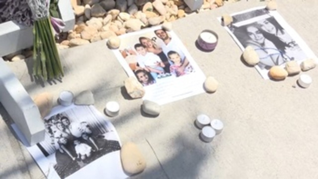 Una emotiva ceremonia recuerda a las 98 víctimas mortales de Surfside