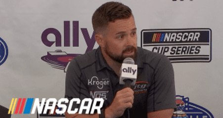Stenhouse excited to continue driving with JTG Daugherty