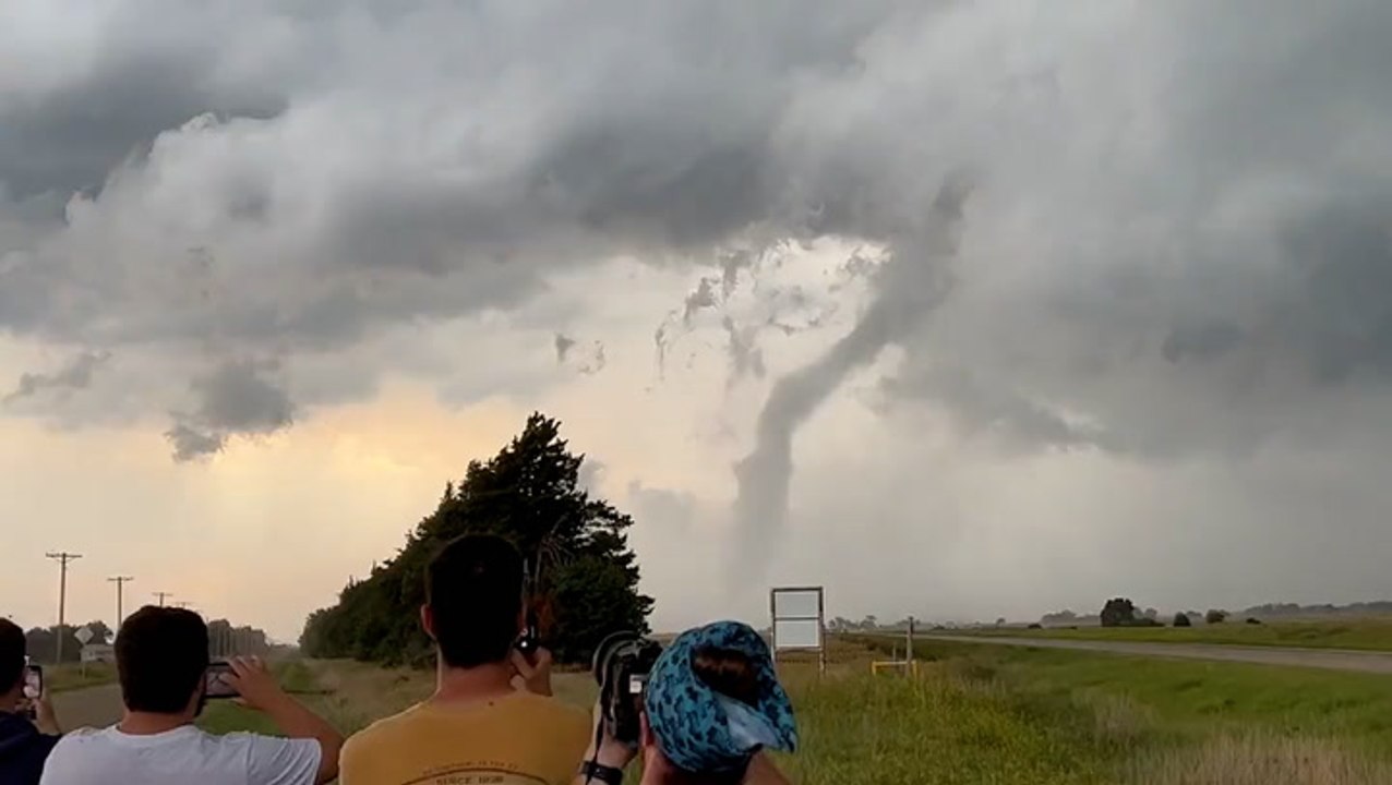 Tornadoes and thunderstorms clobber Kansas