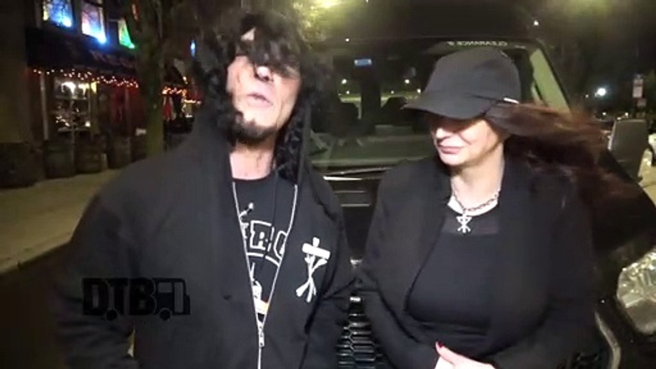 Christian Death - BUS INVADERS Ep. 1648
