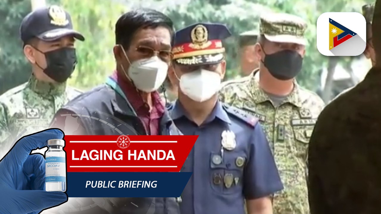 Pagbisita ni outgoing NSA Sec. Hermogenes Esperon sa headquarters ng Eastern Mindanao Command, Davao City; Mga nakumpiskang low at high-powered firearm mula sa mga nahuling NPA, iprinisenta