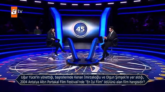 Kim Milyoner Olmak İster'de pes dedirten anlar! Yarışmacı, sunucu Kenan İmirzalıoğlu'nu tanıyamadı