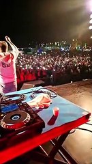 Bruno de Carvalho dá show como DJ em atuação com 6000 pessoas.