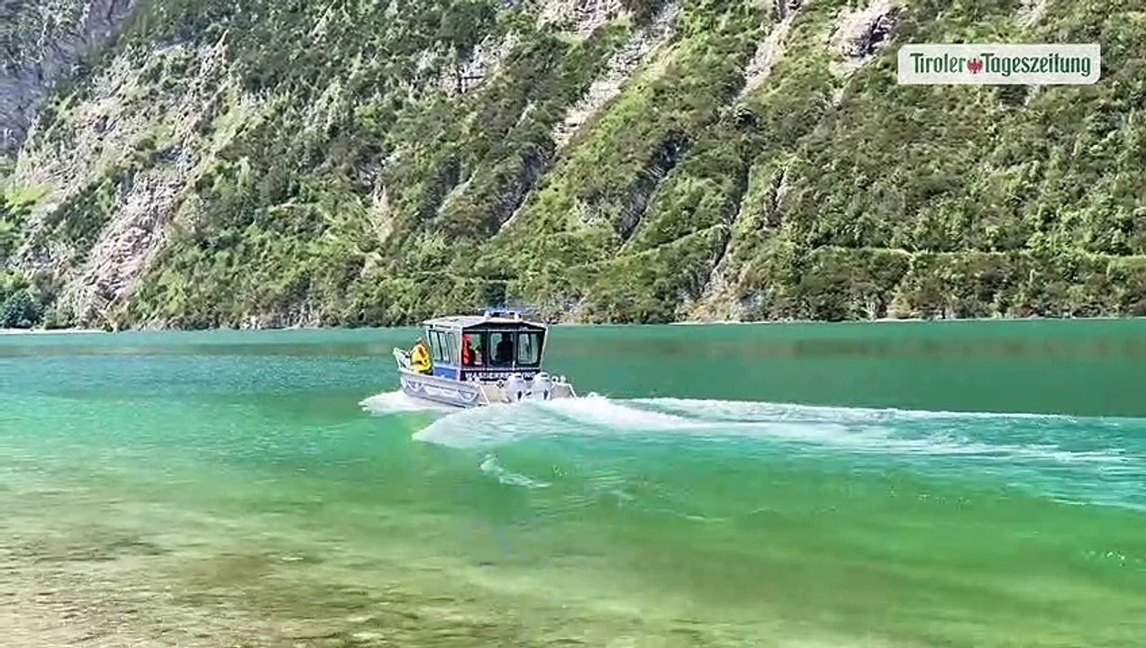 Wanderer stürzte am Achensee 15 Meter über Böschung ab: schwer verletzt