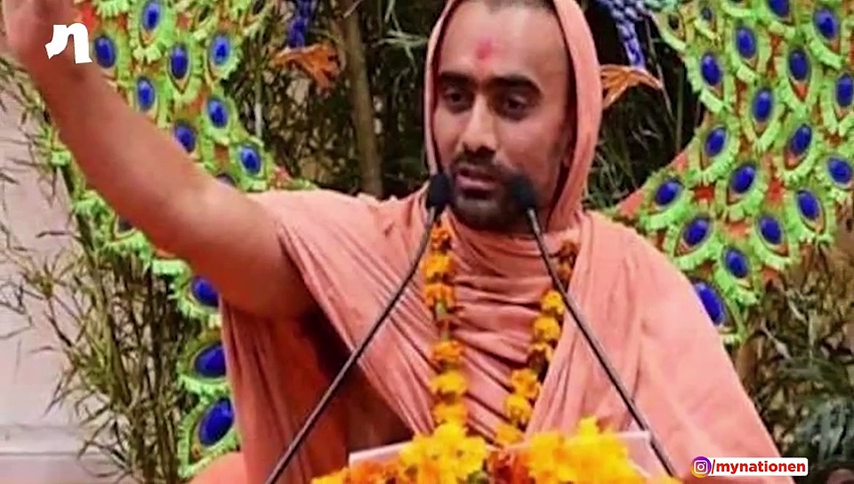 गुजरात के धर्मगुरु ने महिलाओं के पीरियड्स पर दिया विवादित बयान, मच गया हंगामा