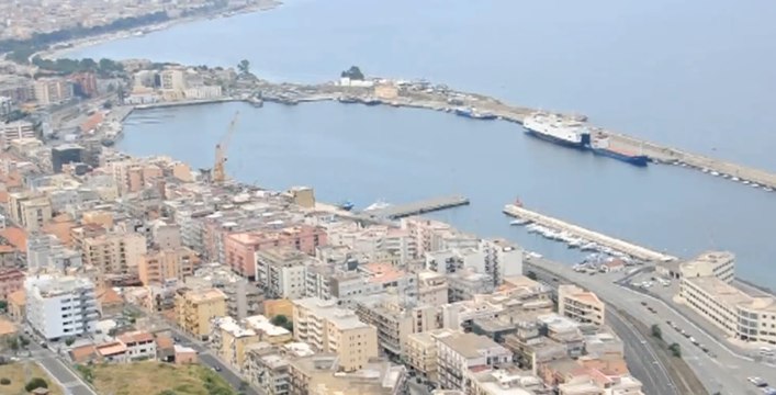Reggio Calabria - Beni ceduti a ditte intestate a familiari per non pagare debiti: sequestri per 5,5 milioni (25.06.22)