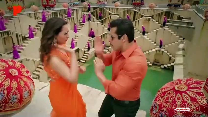 Filmy Trends: From Dabangg 3's collections to Dadasaheb Phalke for Amitabh Bachchan