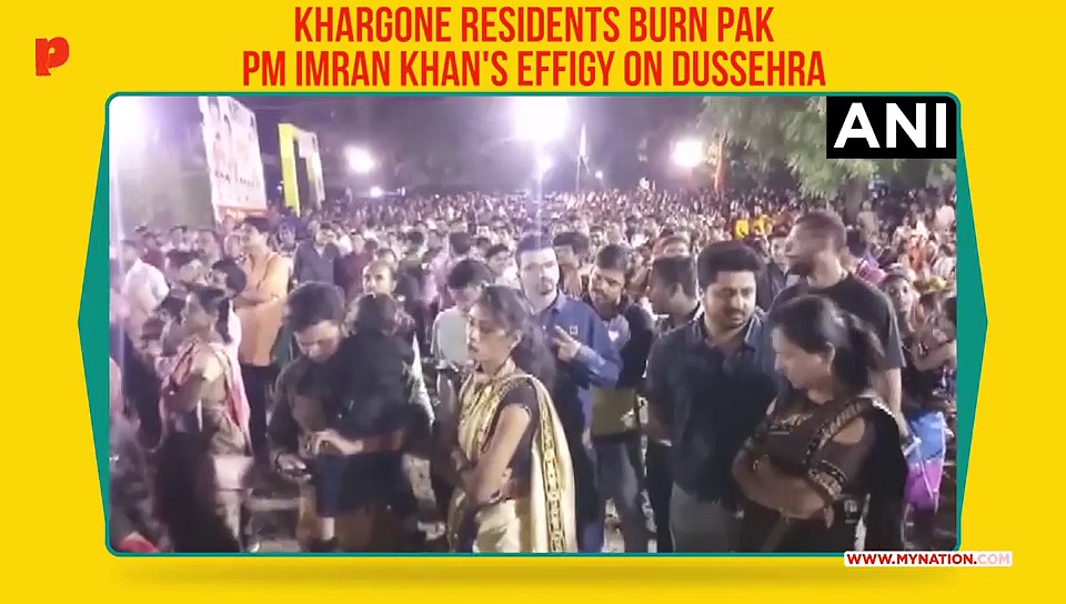 Madhya Pradesh: Residents of Khargone burn Pakistan PM Imran Khan's effigy on Dussehra