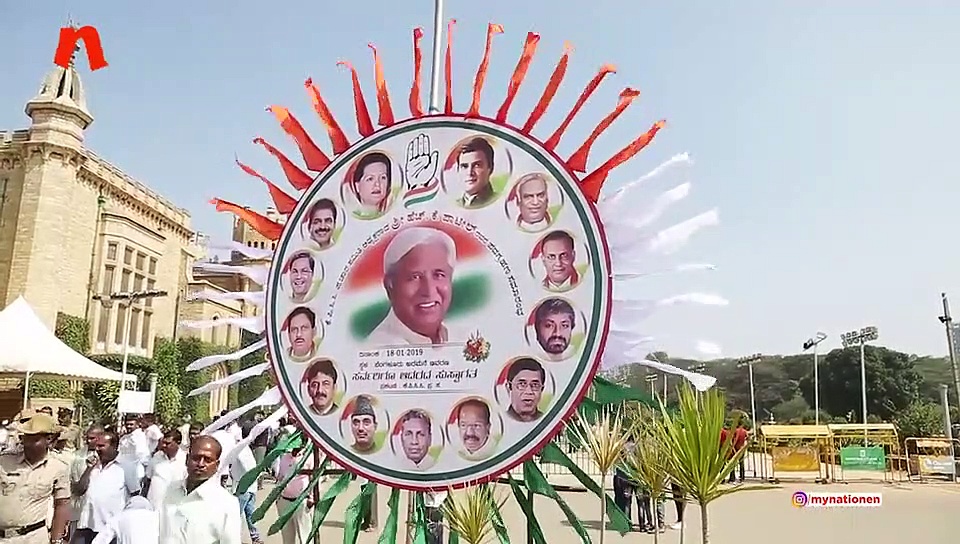 Karnataka Congress is home to dissatisfied leaders, while MLAs camp in resort