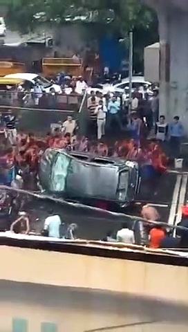 Delhi: Kanwariyas damage car, turn it upside down over petty issue