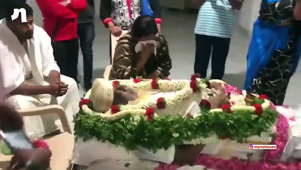 Watch Ambareesh's pet dogs refuse to eat