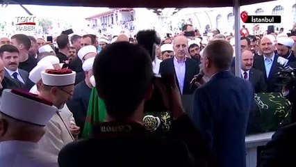 Mahmut Ustaosmanoğlu son yolculuğuna uğurlandı: Törene binlerce kişi katıldı