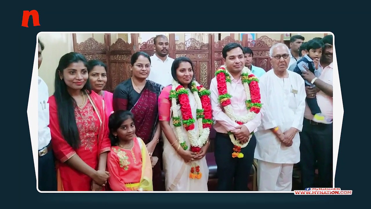 Two Hubbali IAS officers enter wedlock in simple sub-registrar office ceremony