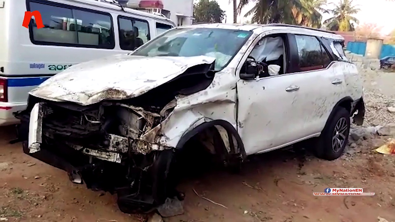 Karnataka: 2 killed as Chikmagalur MLA CT Ravi's car rams into parked vehicle