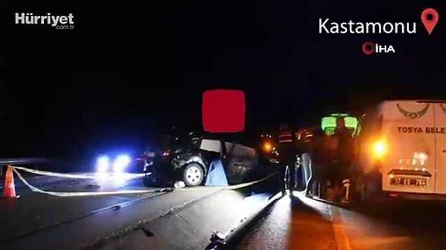 Tosya'da otomobil ile otobüs kafa kafaya çarpıştı: 2 ölü 16 yaralı