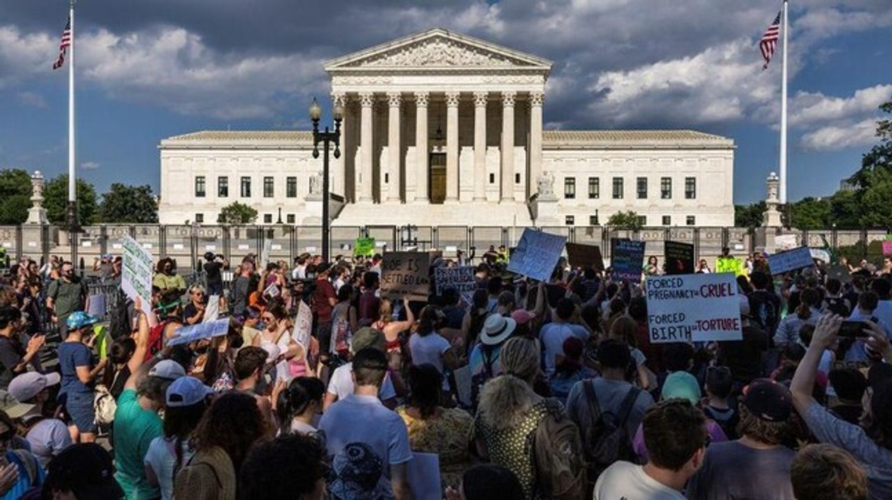 US Supreme Court strikes down abortion rights