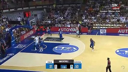La passe géniale de Luka Doncic face à l'Italie