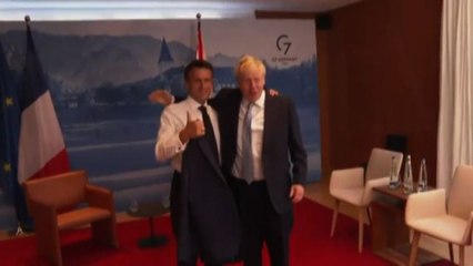 Al G7, Johnson e Macron in bilaterale da grandi amici