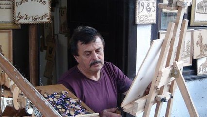 Sakaryalı esnaf, baba mesleği ahşap yakma sanatını 41 yıldır sürdürüyor