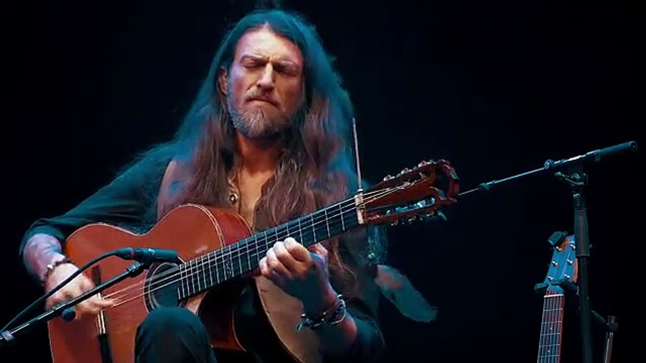 Estas Tonne - Perception