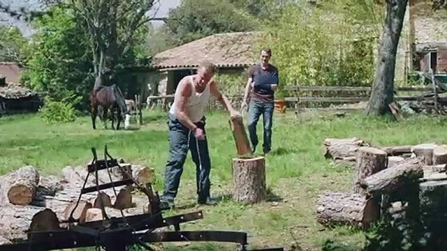 Plus Belle la Vie - Éric trouve l'amour à la ferme