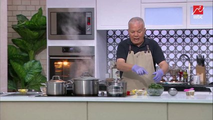 ملوخية بالفراخ.. اظبطي الكيميا بتاعتها بتركة الشيف حسن