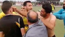 Gaziantep'te utanç anları! Yedek kulübesinden fırlayan futbolcu hakemi yumrukladı