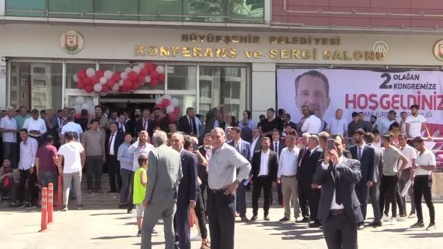 ŞANLIURFA - Yeniden Refah Partisi Genel Başkanı Erbakan, Şanlıurfa'da konuştu