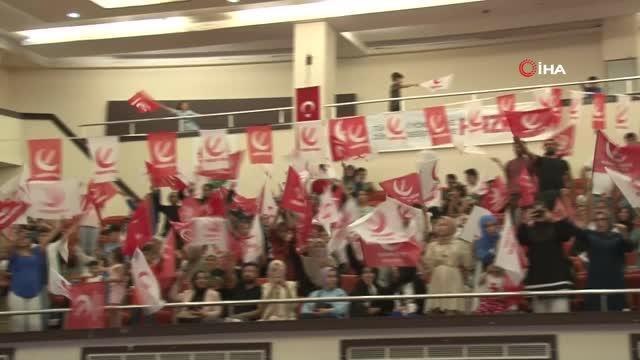 Yeniden Refah Partisi Genel Başkanı Fatih Erbakan partisinin Şanlıurfa kongresine katıldı