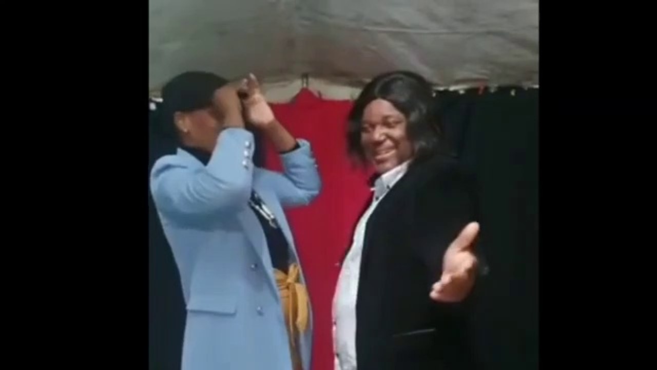 Veja o video| IRMÃO DO FILIPE NYUSI VESTE– SE DE MULHER E É CONFUNDIDO COM PRESIDENTE