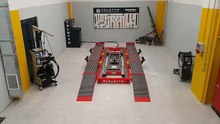 Celette Smart Rhone bench designed to handle light, medium and heavy collision repairs
