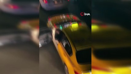 Yolcu taksiciye ‘Sür lan’ deyince ortalık alevlendi! O anlar anbean kamerada
