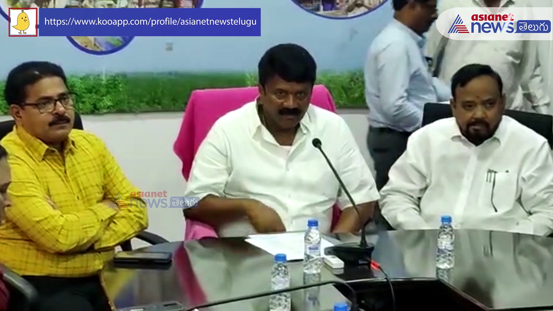 Karnataka Bus Accident : బాధిత కుటుంబాలకు అండగా కేసీఆర్ సర్కార్... ఆర్థికసాయం అందజేత 