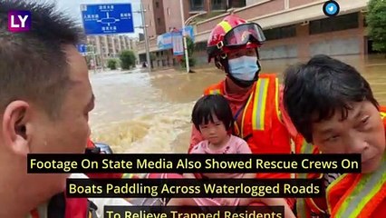 Скачать видео: China Floods: 100 Rivers Flow Above Danger Mark, Half A Million People Affected in Central Provinces