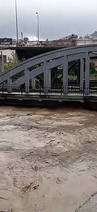 Eyvah: Sel suları, Ankara Köprüsü'ne dayandı