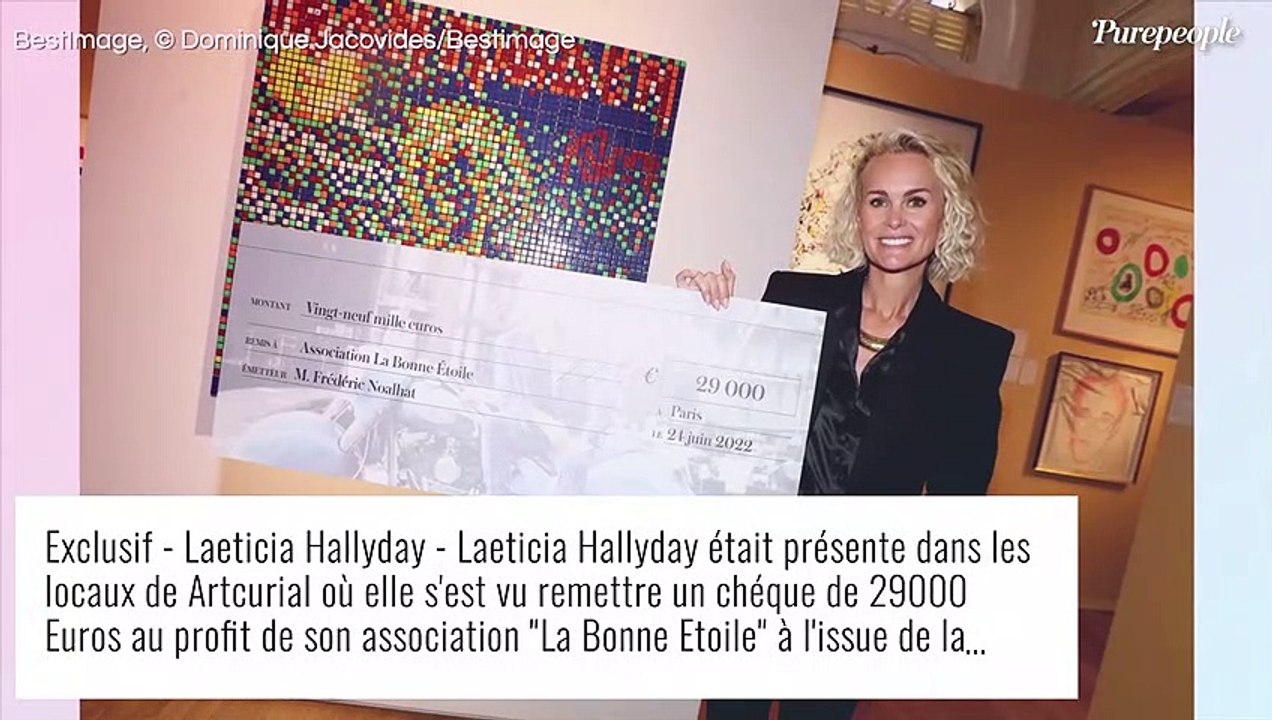 Laeticia Hallyday : Coupe courte et boucles, elle dévoile un nouveau look à Paris