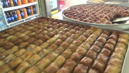 Kadirlili Pastaneci Ahmet Serin'den Şeker Zammına Tepki: "Artık İnsanların Ağzının Tadı Kaçtı"